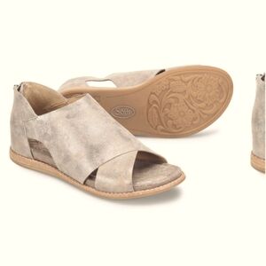 Evonne Sofft sandal